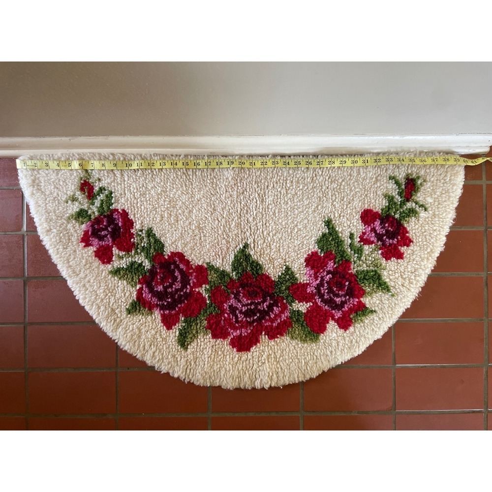 Vintage 1980 Shillcraft Handmade Latch Hook Rug Half Moon Floral Rose 36x18 - Picture 4 of 5